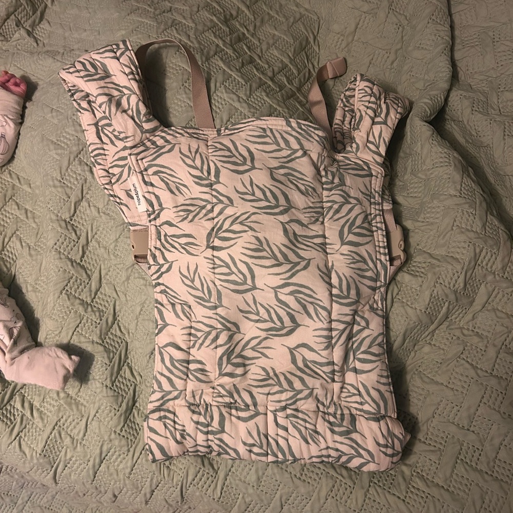 Frond Lark Carrier (Hope & Plum)